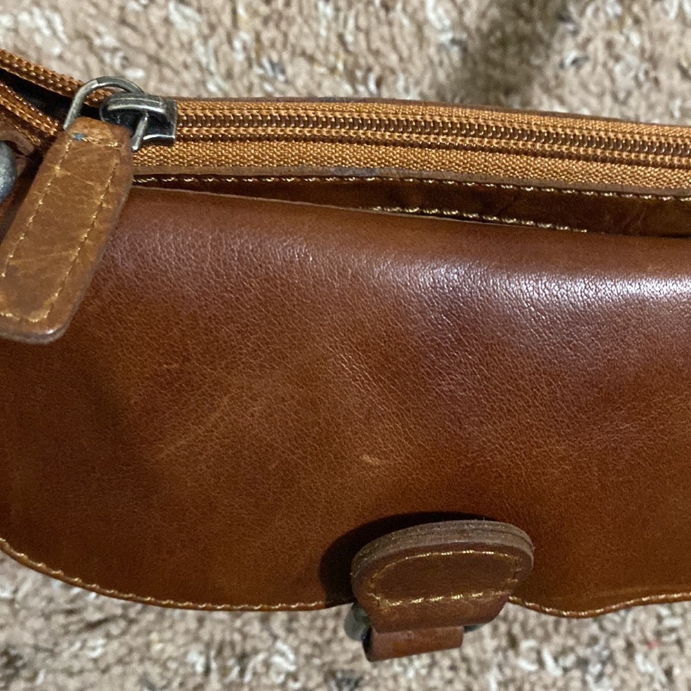 Jack Georges leather crossbody - Picture 8 of 12